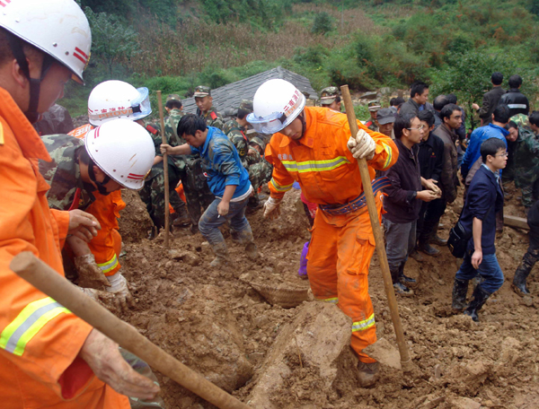 18 students confirmed dead in horror landslide in Yunnan