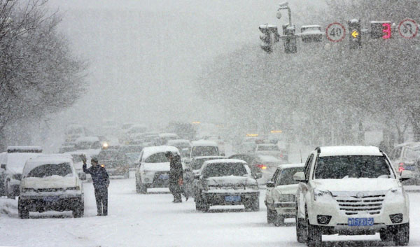 Altay in Xinjiang sees heavy snow
