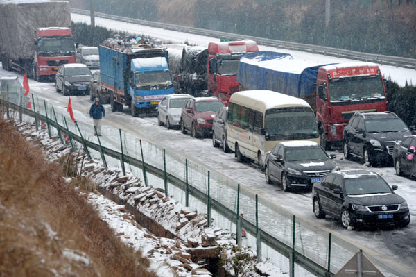 South, East China battle against snow