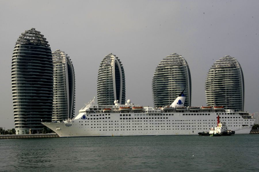 China's first luxury liner cruises into service