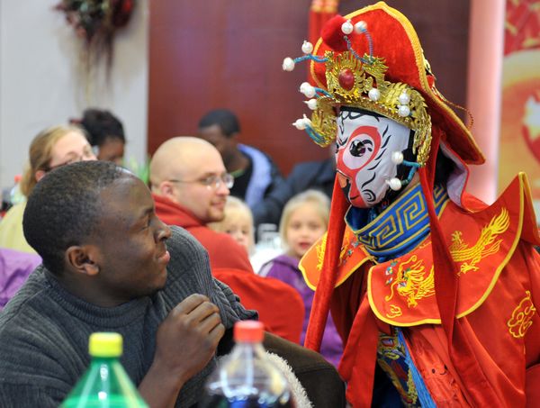 Overseas students celebrate Chinese New Year