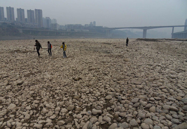 Dry river turned into leisure site in SW China