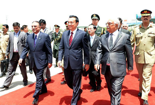 Premier Li arrives in Pakistan for visit