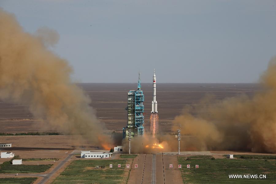 Shenzhou-X spacecraft blasts off
