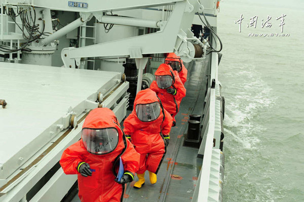 China's 1st NBC maritime rescue team grabs light