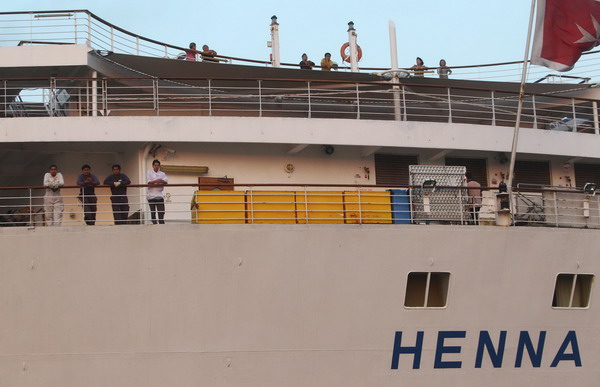 Jeju-stranded liner returns to China