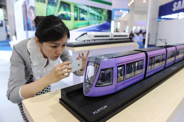Shanghai lines up new tram system