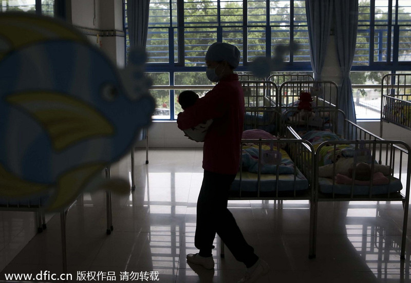 Baby hatch suspended in Guangzhou