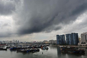Typhoon Rammasun lands in Hainan province