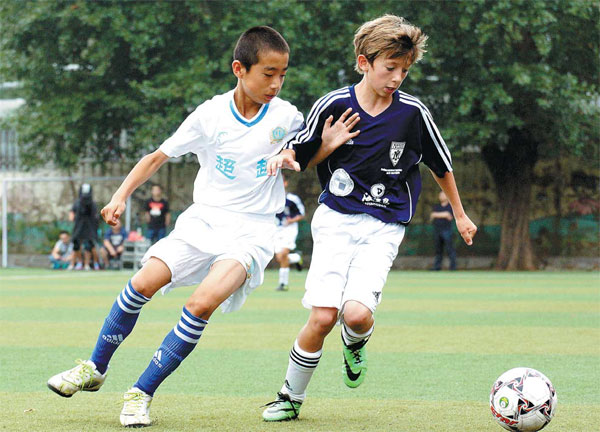 'Soccer dream' top goal of school in Dalian