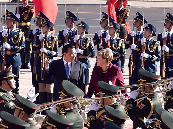 Chinese premier holds talks with German chancellor
