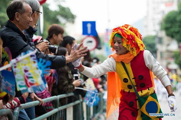 Macao holds parade to mark 16th anniv of return to motherland