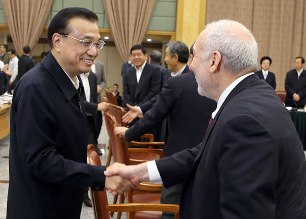 China seeks advice of foreign economists on economic blueprint