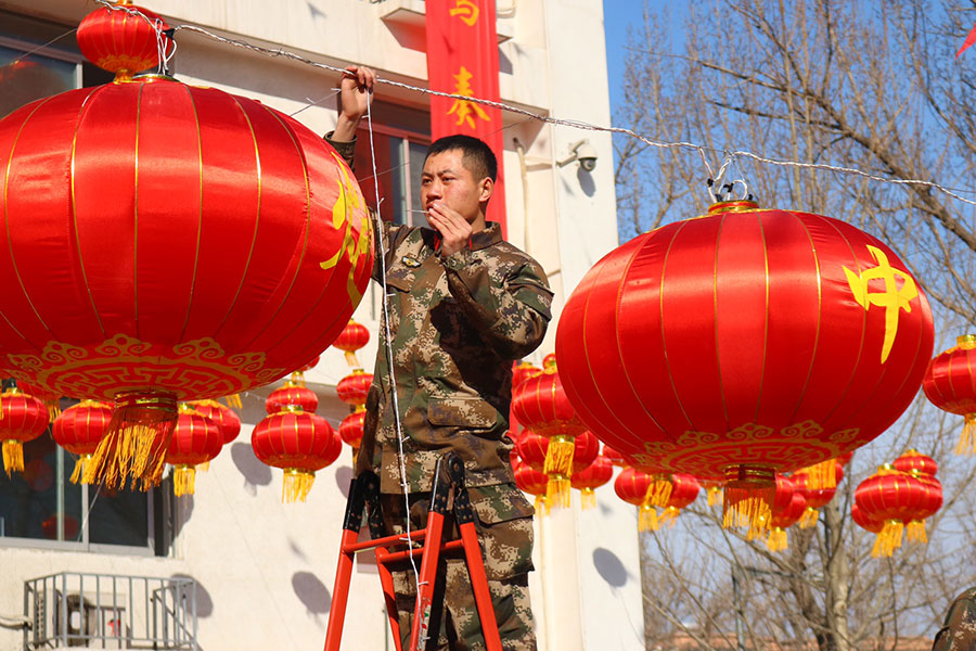 How soldiers welcome Lunar New Year