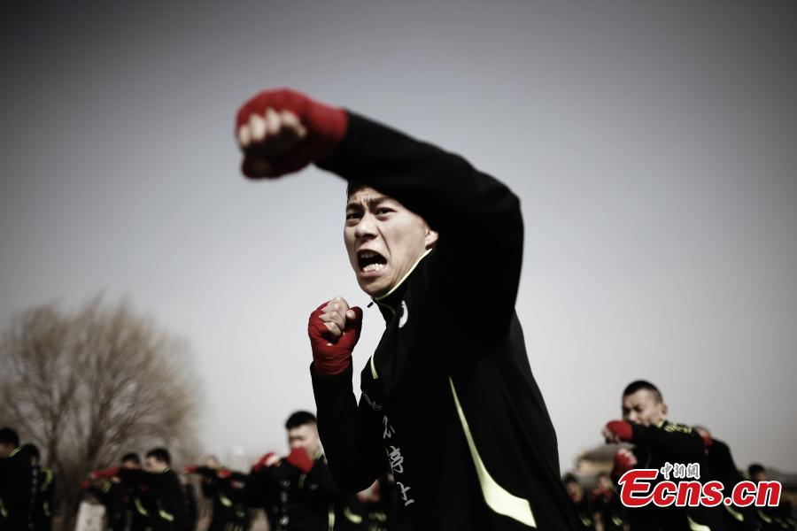 Tough training at Tianjin bodyguard camp