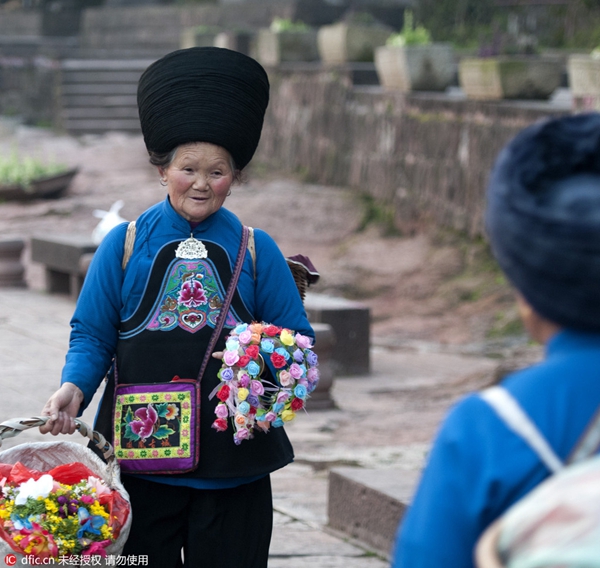 Central China tourist town to abolish admission fee