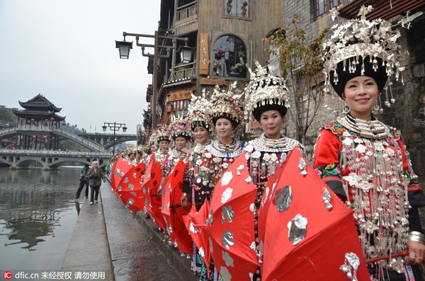 Central China tourist town to abolish admission fee