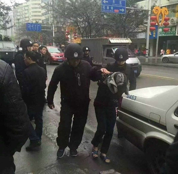 City-wide search for a suspect in Sichuan