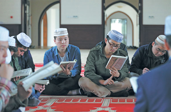 New generation of imams preaching peace and harmony