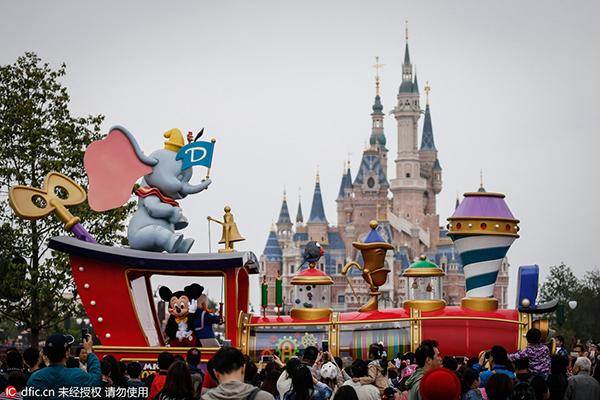 Disneyland opening pushes up airfares