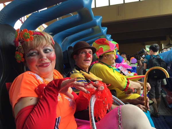 Acclaimed clowns from around the world come to Guangzhou's Chimelong Paradise