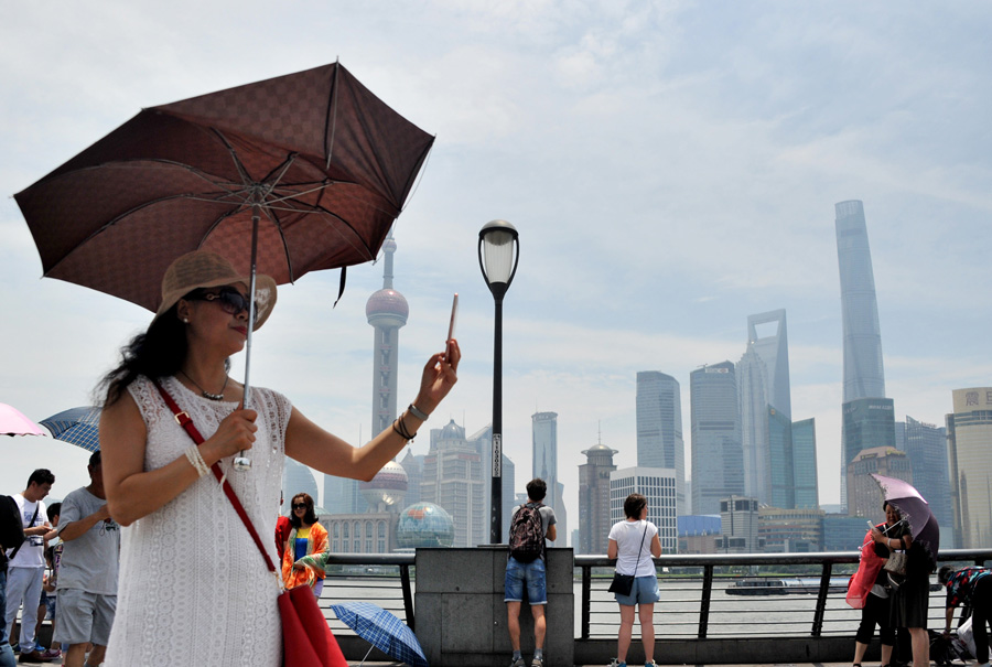 First heat wave hits Shanghai