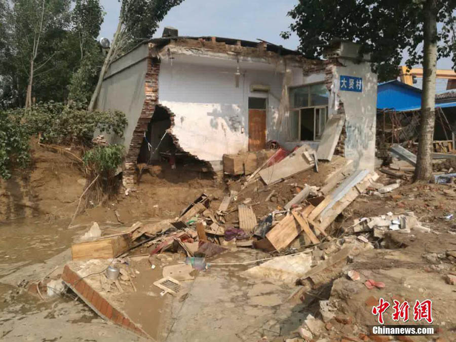 Flooding sweeps Hebei as rainstorm hits North China