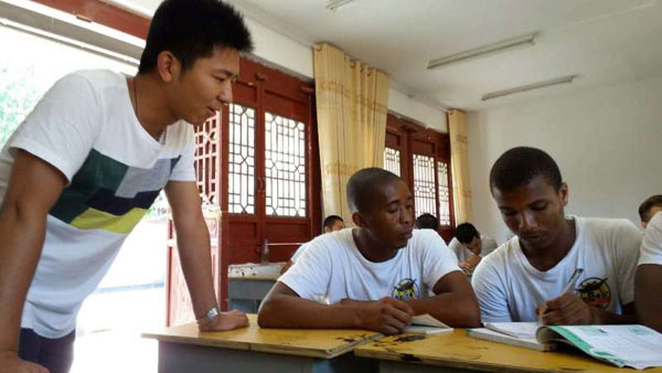 Young Africans learn kung fu at Shaolin Temple