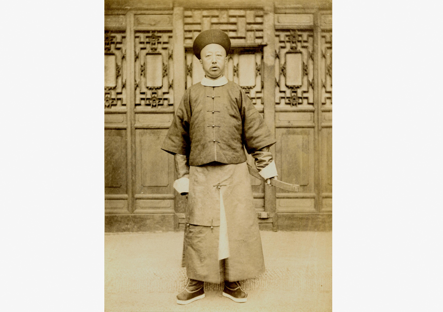 Take a glimpse of Qing dynasty China through the lens