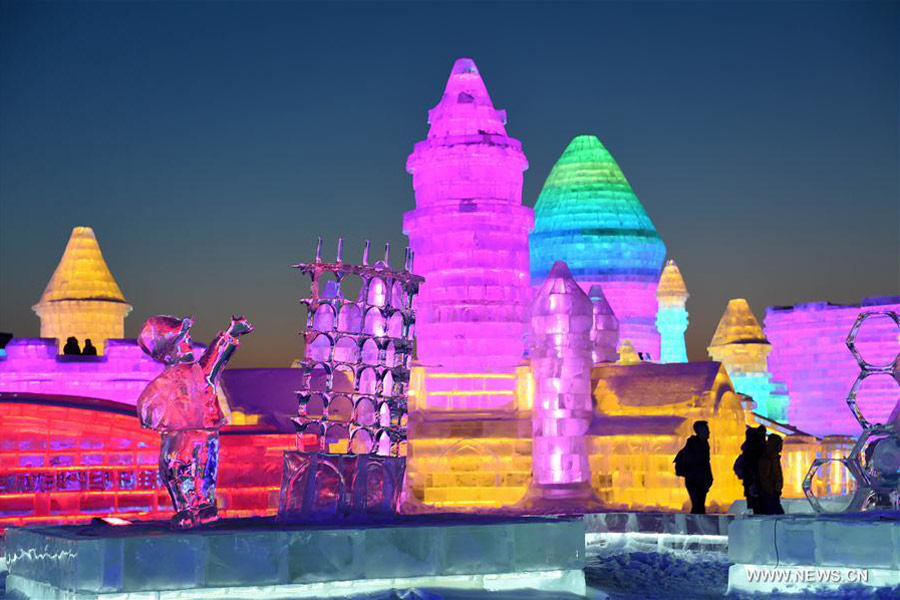 Ice sculptures in NE China begin to melt as temperature rises