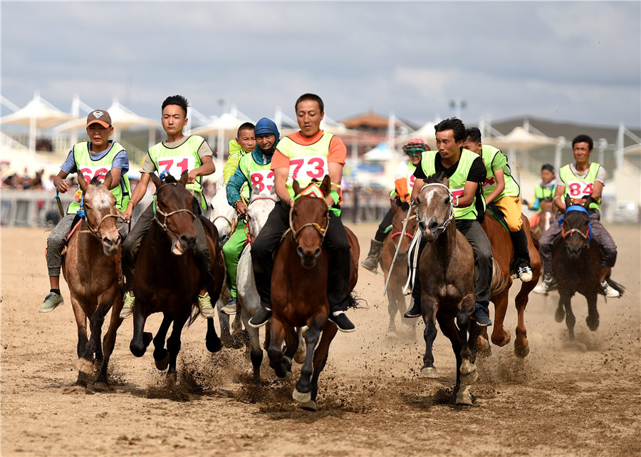 Nadam fair opens in N China's Inner Mongolia