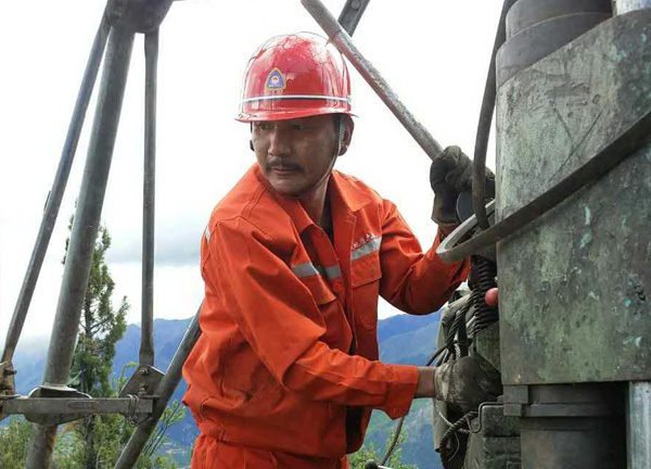 Geological worker 'ready for hardship, happy to contribute'