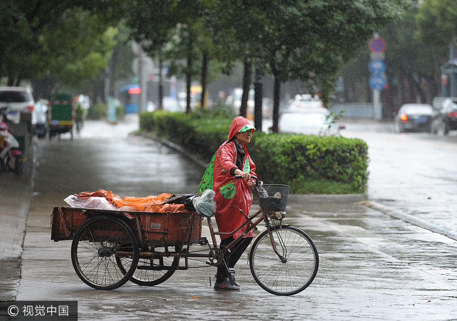 Typhoon threatens southern coast