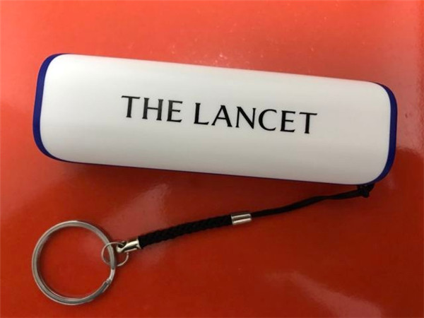 Medical journal <EM>Lancet</EM>'s senior editor visits Lancet grill in Beijing