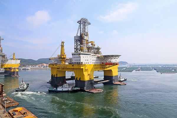 China-built ultra-deep-water drilling rig to set sail