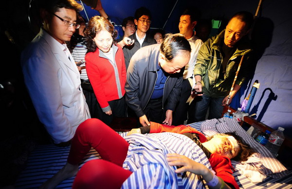 Earthquake kills at least 25 in SW China