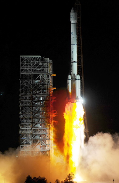 China launches communications satellite