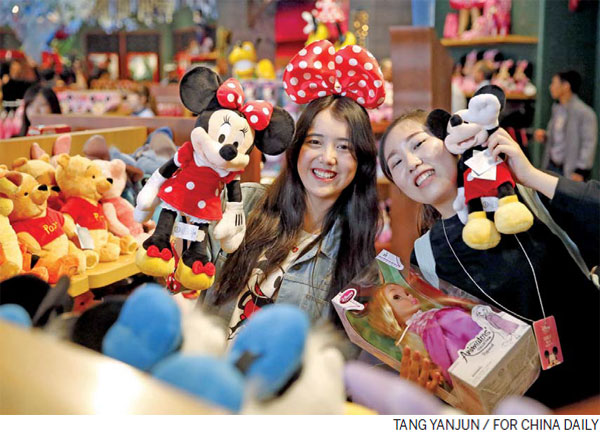 Big rush for Shanghai Disney tickets