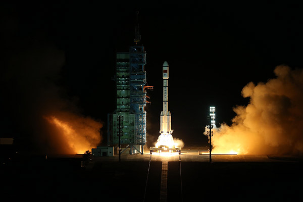 China launches second space lab into orbit