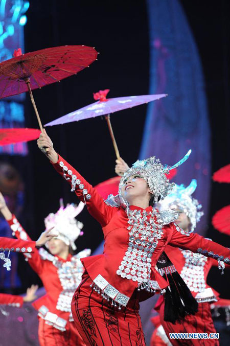 Dancers perform show about tradition of Miao, Dong ethnic groups in SW China