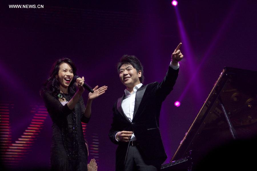Lang Lang holds new year concert with Karen Mok