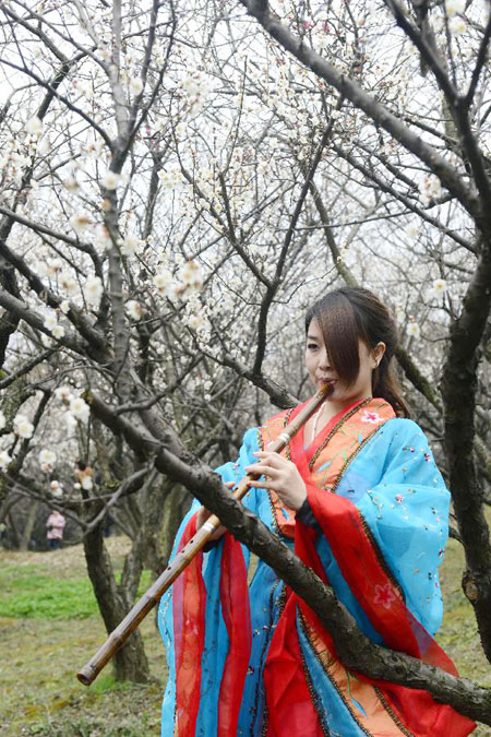 Flowers and traditions at Xixi Wetland Park in China