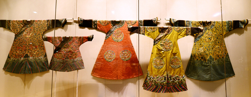 Garment from Ming and Qing dynasties on display