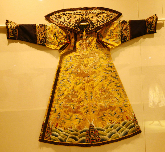 Garment from Ming and Qing dynasties on display