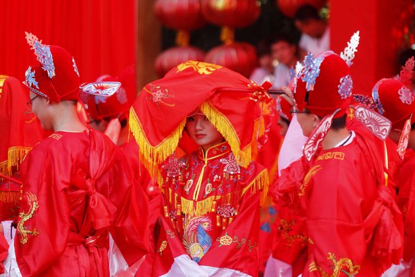 Qixi: Enjoy traditional festival in ancient way