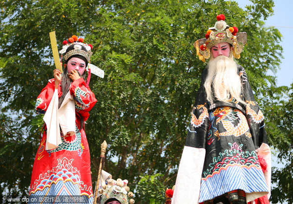 Qingcheng folk art attracts visitors