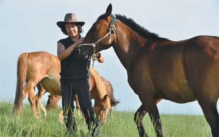 Though known for horses, painter has broader range