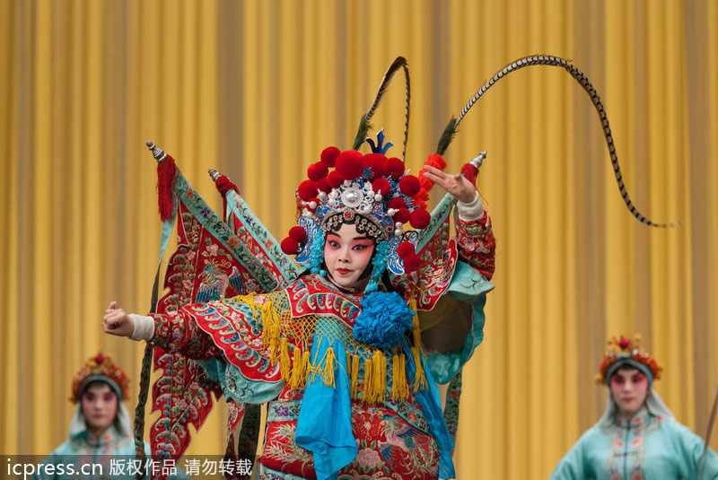 Beijing Opera graduate performances in Tianjin