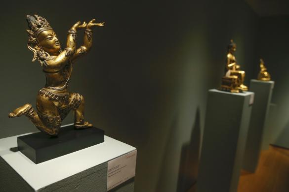 New York Asian art auctions bring buyers from around the world