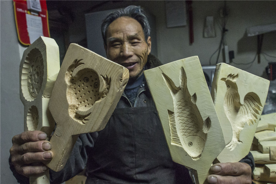 Danyang's wood carving faces extinction